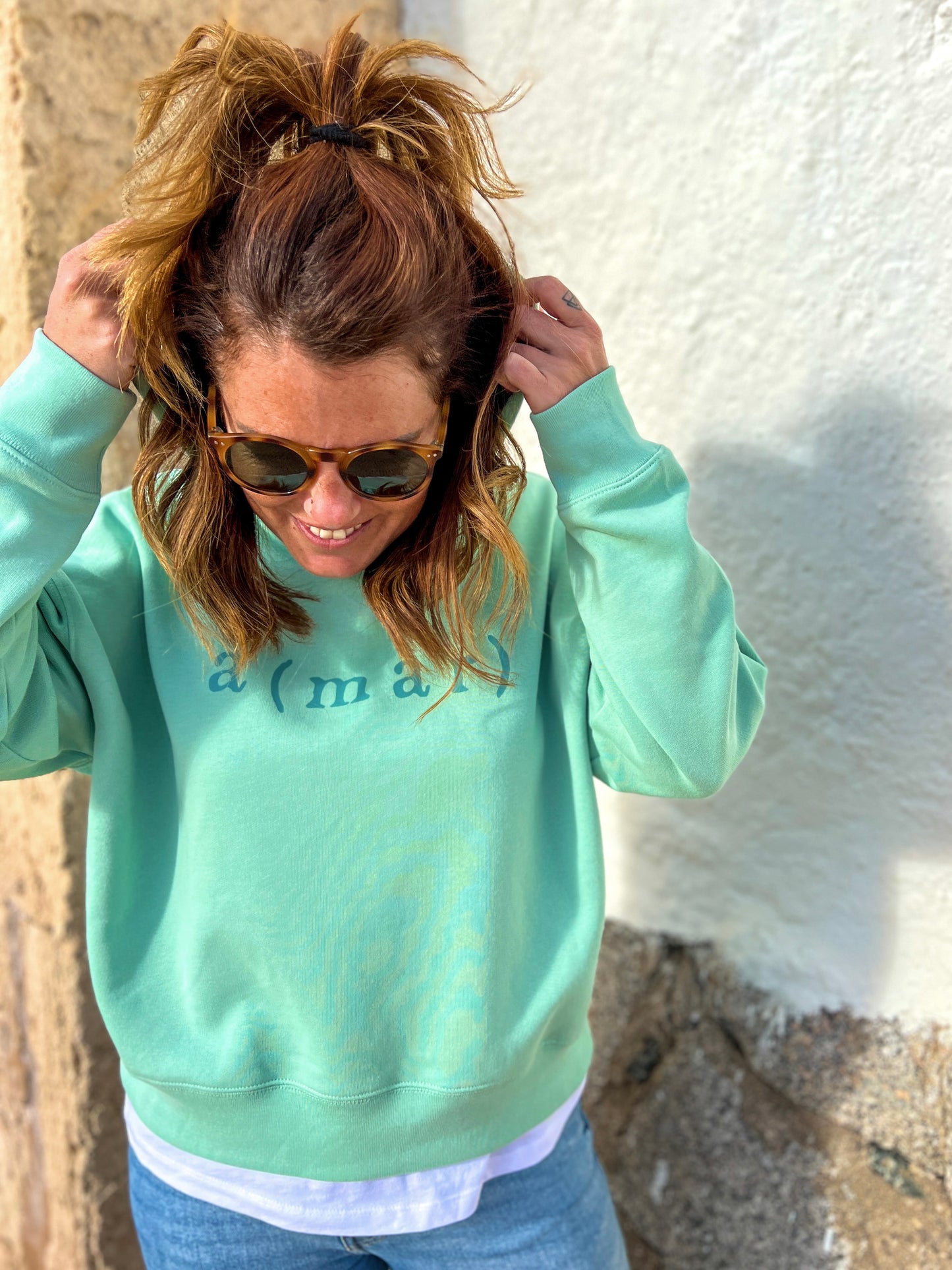HOODIE AMAR CROP - CHICA