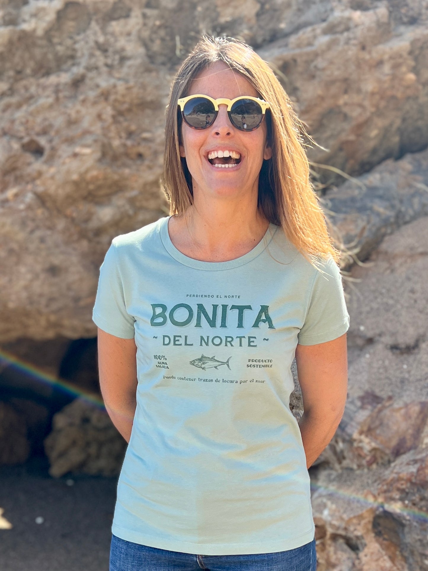CAMISETA ENTALLADA BONITA DEL NORTE - CHICA