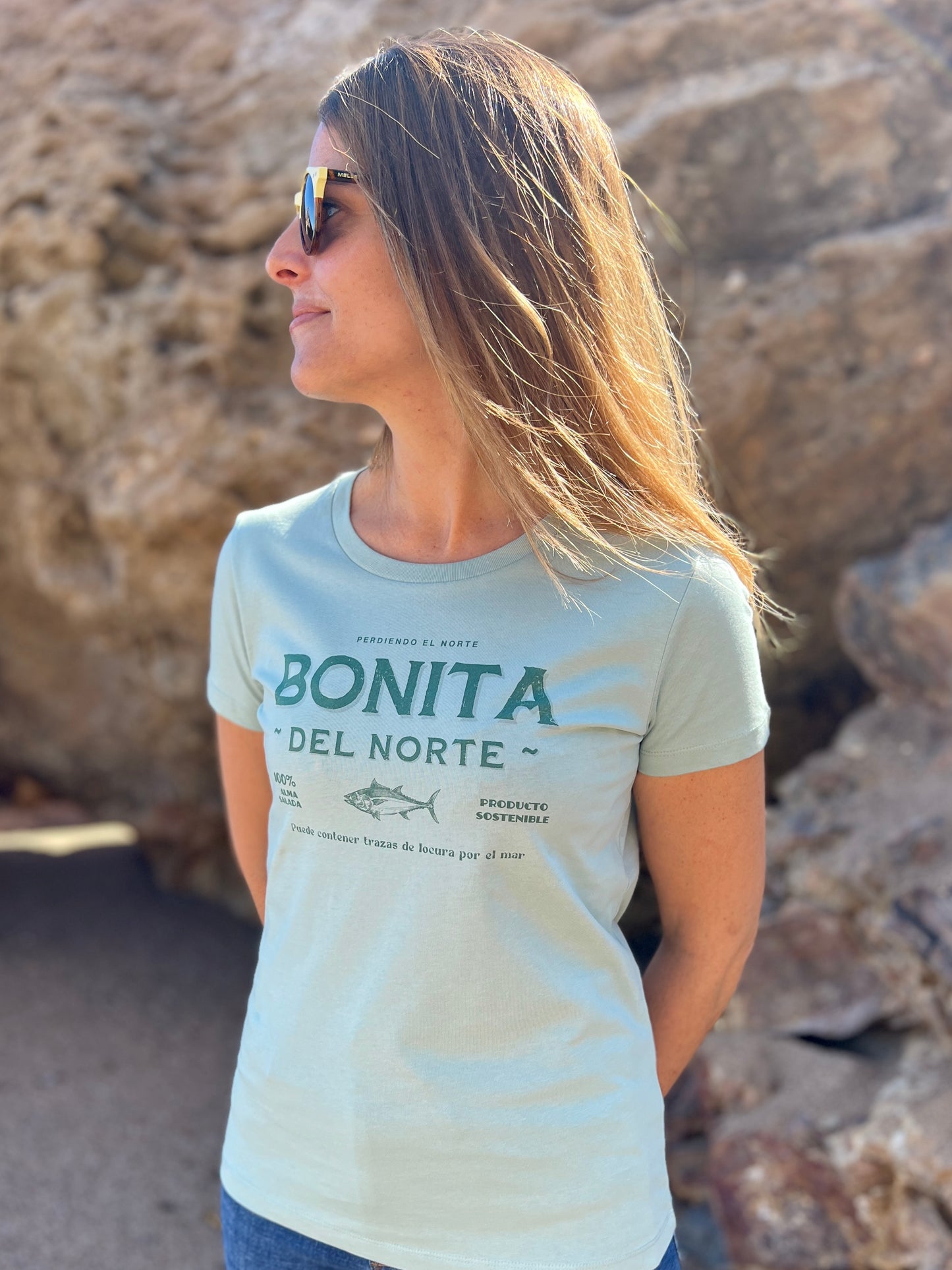 CAMISETA ENTALLADA BONITA DEL NORTE - CHICA