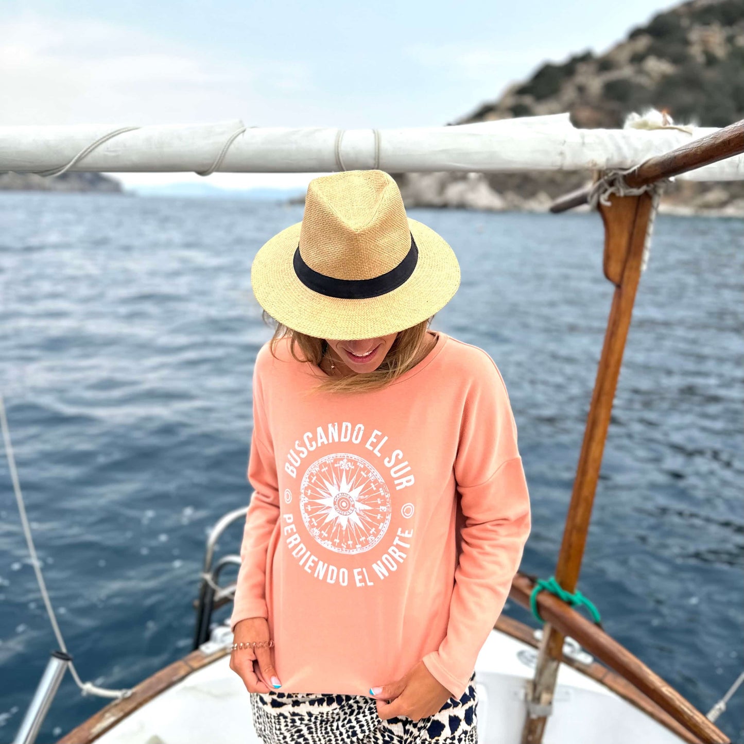 SUDADERA OVERSIZE VIENTOS PEACH - CHICA
