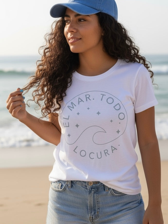 CAMISETA ENTALLADA LOCURA - CHICA