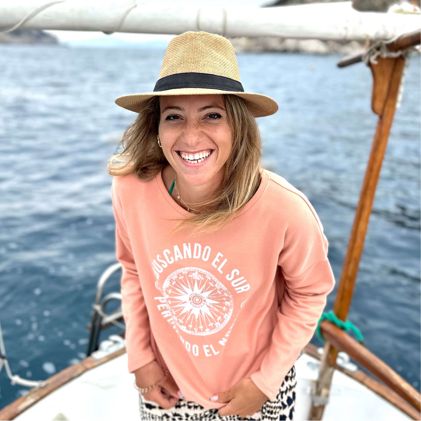 SUDADERA OVERSIZE VIENTOS PEACH - CHICA