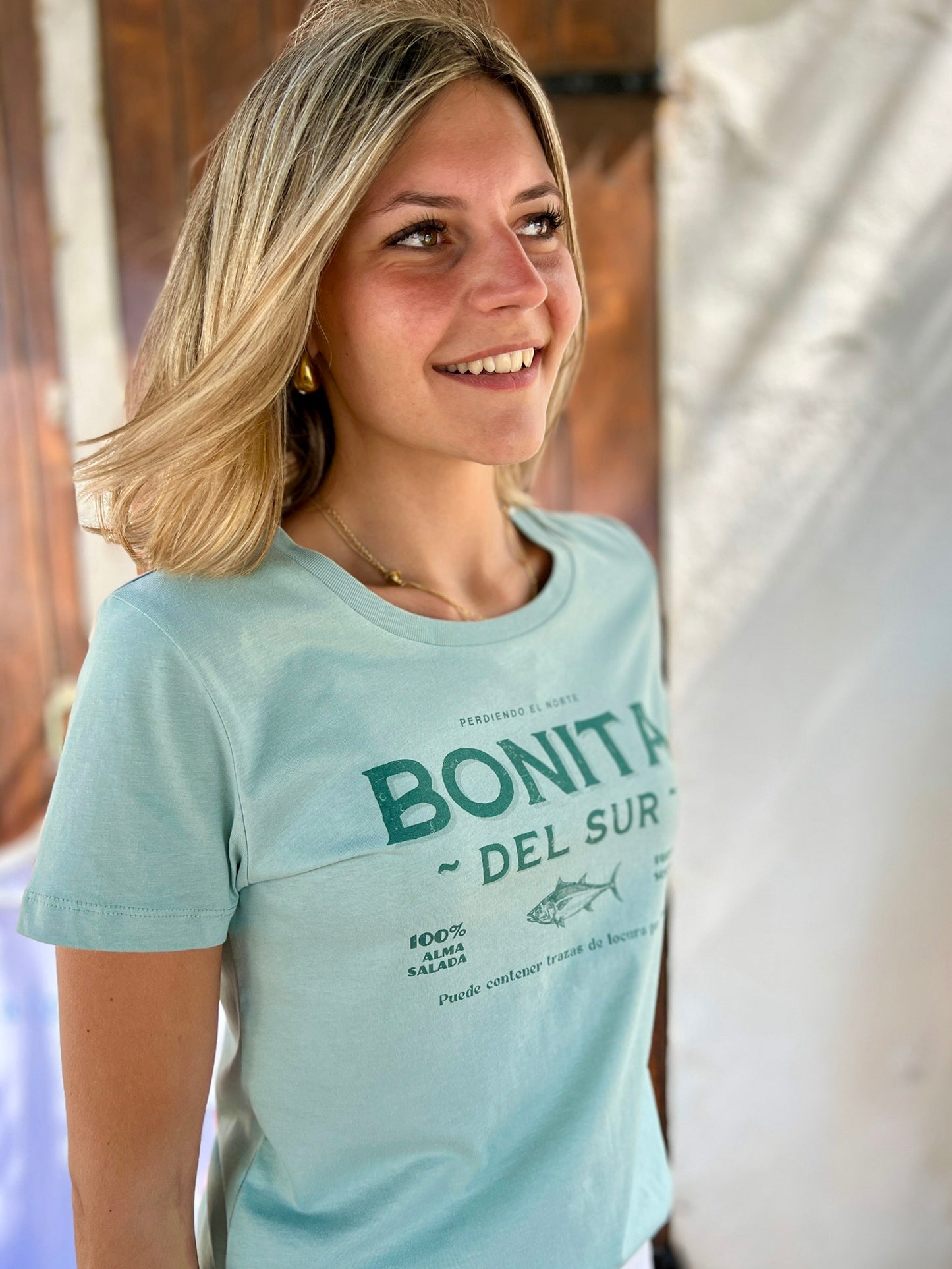 CAMISETA ENTALLADA BONITA DEL SUR - CHICA